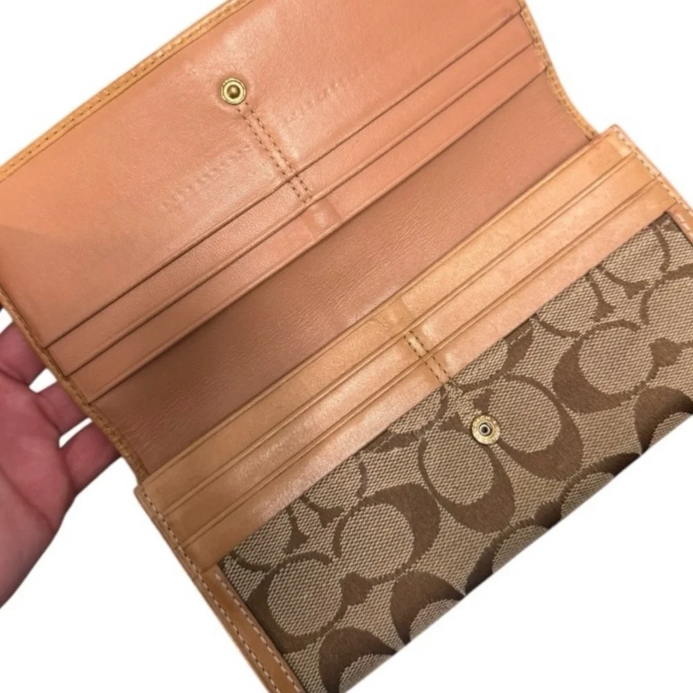 Vintage Coach Signature Wallet with Kiss Lock Coin Pocket - Picture 3 of 4